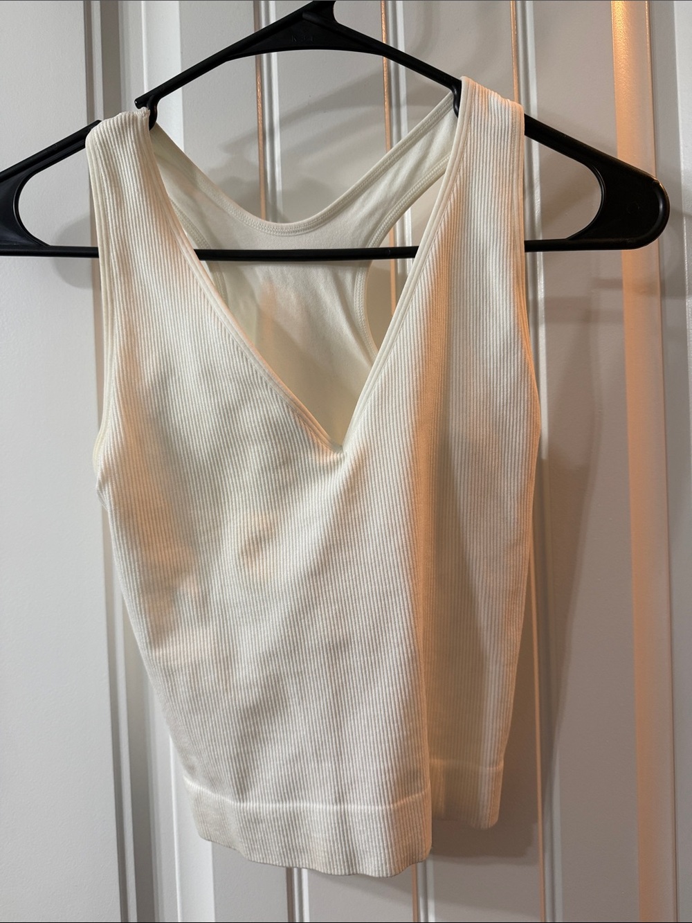 JoyLab White Ribbed V-Neck Racerback Tank